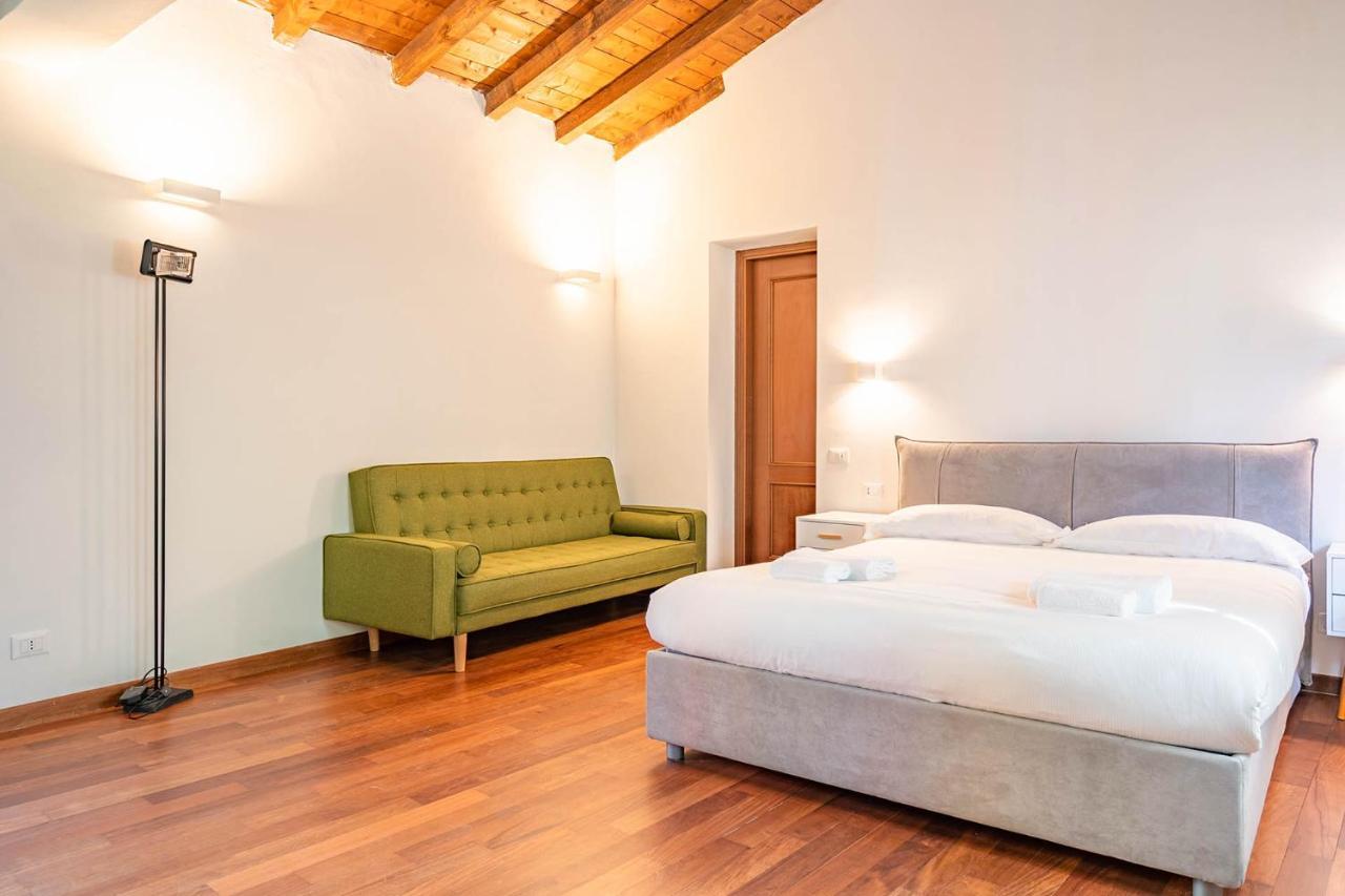 Appartamento Le Guglie In Piazza Castello - Centro Storico Milaan Buitenkant foto