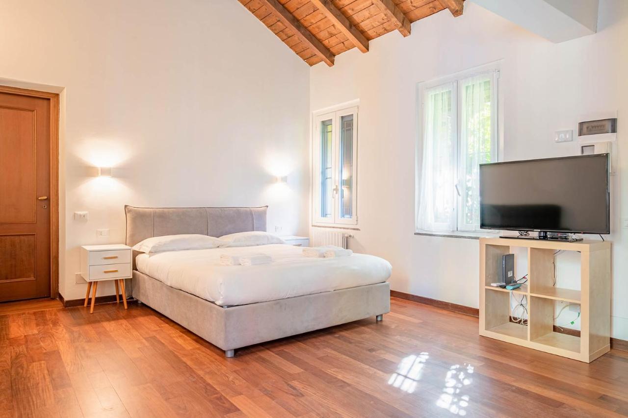 Appartamento Le Guglie In Piazza Castello - Centro Storico Milaan Buitenkant foto